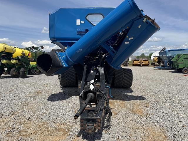 Image of Kinze 1100 equipment image 1