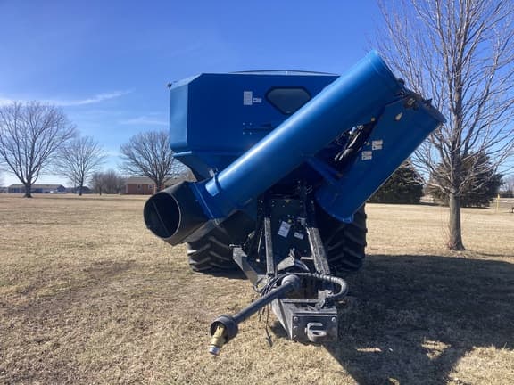 Image of Kinze 1100 equipment image 3