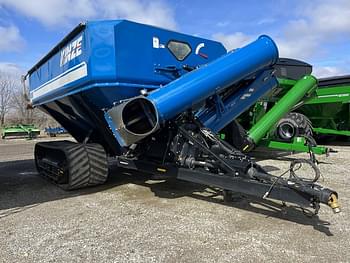 2014 Kinze 1100 Equipment Image0