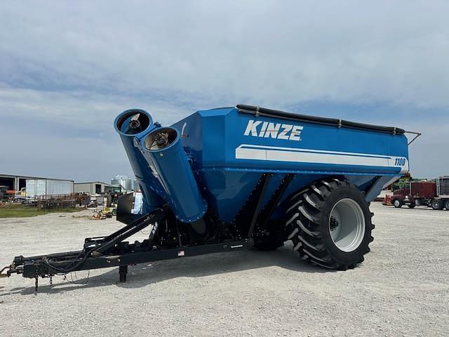 Image of Kinze 1100 Primary image