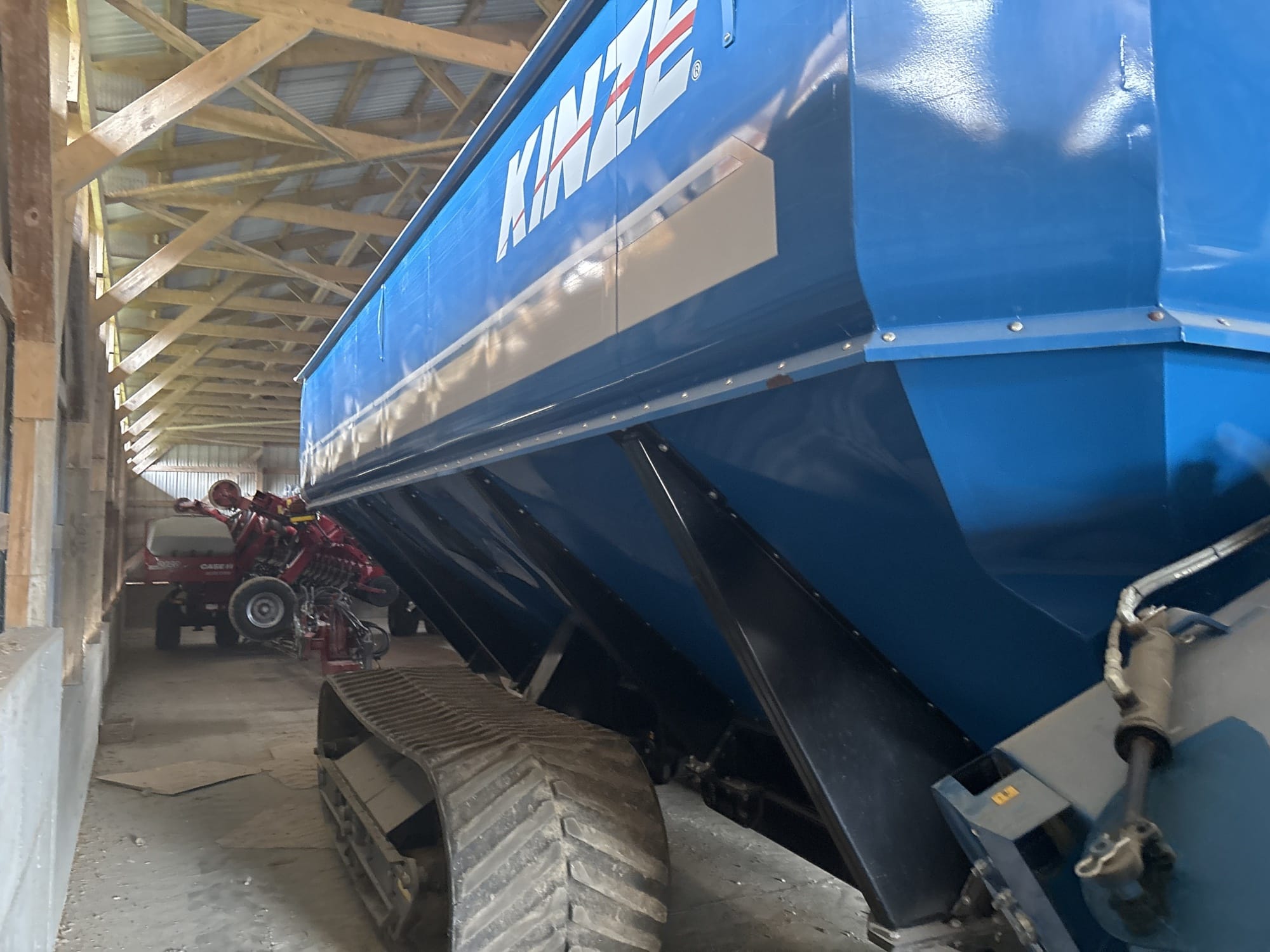 2014 Kinze 1500 Equipment Image0