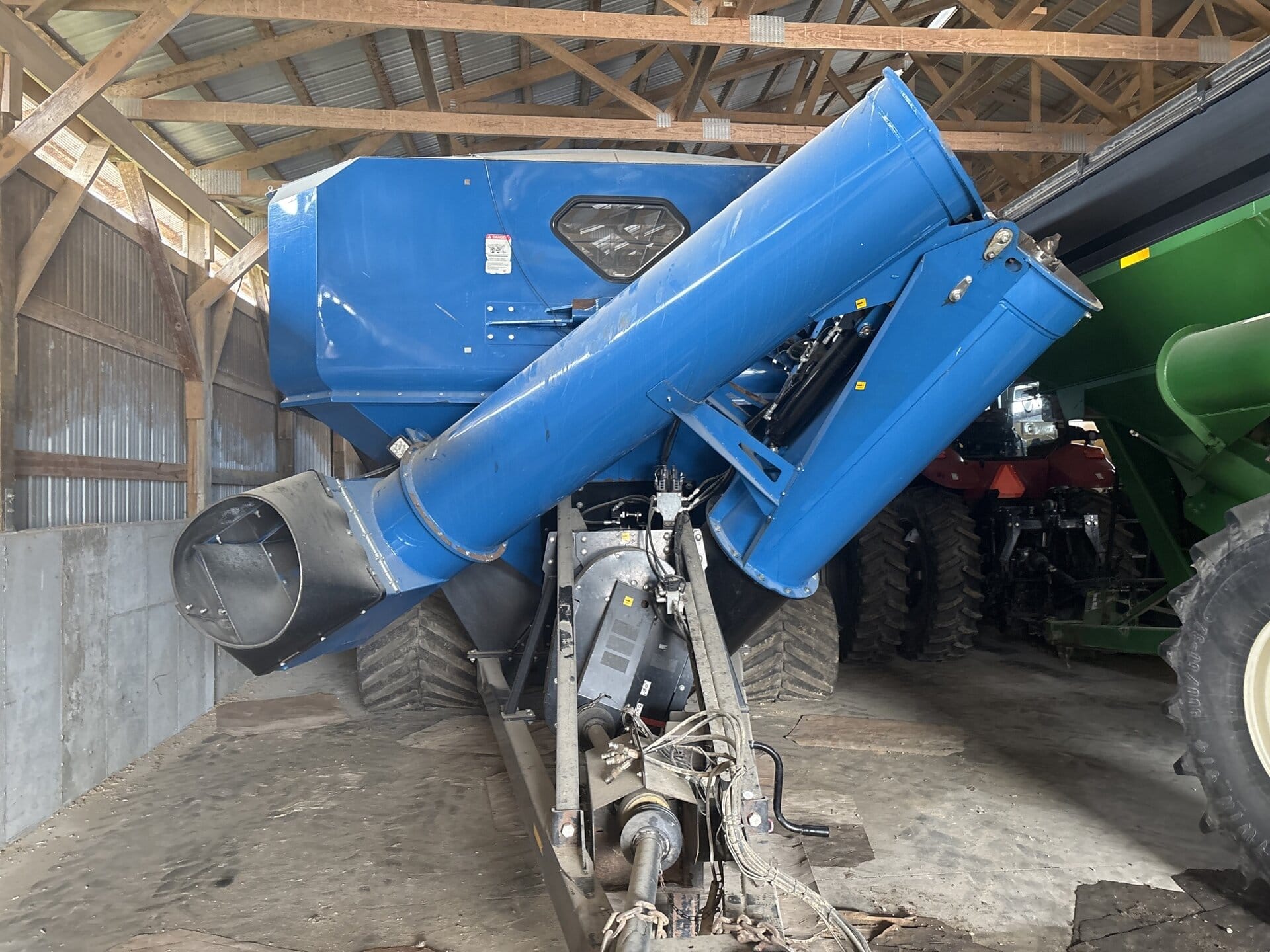 2014 Kinze 1500 Equipment Image0
