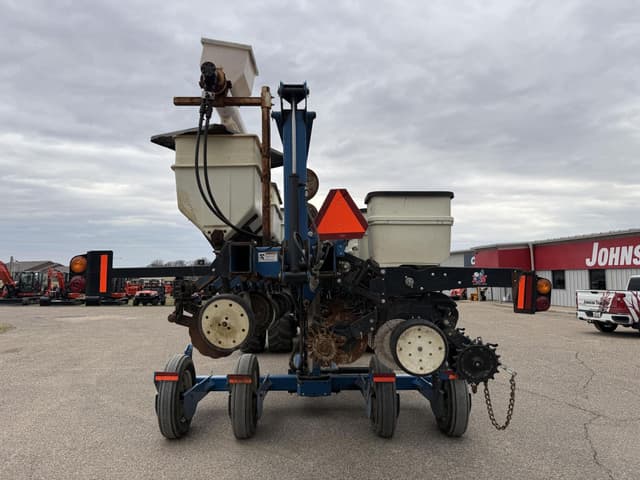 Image of Kinze 3500 equipment image 4