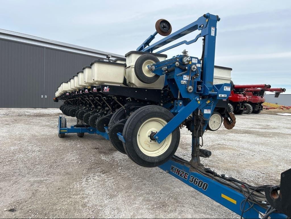 Main image Kinze 3600
