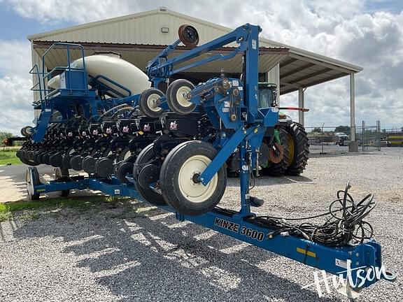Image of Kinze 3600 Primary image