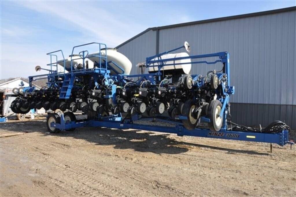 2014 Kinze 3600ASD Equipment Image0
