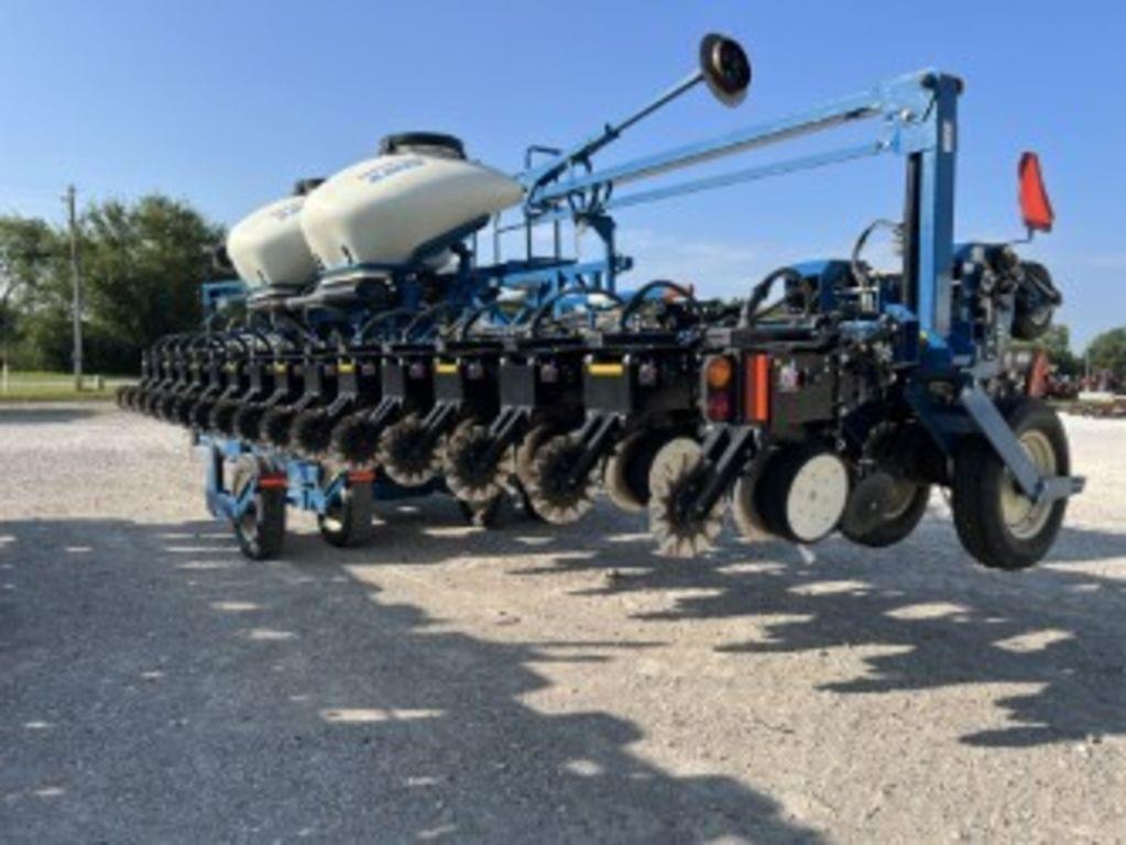 Image of Kinze 3600 Primary image