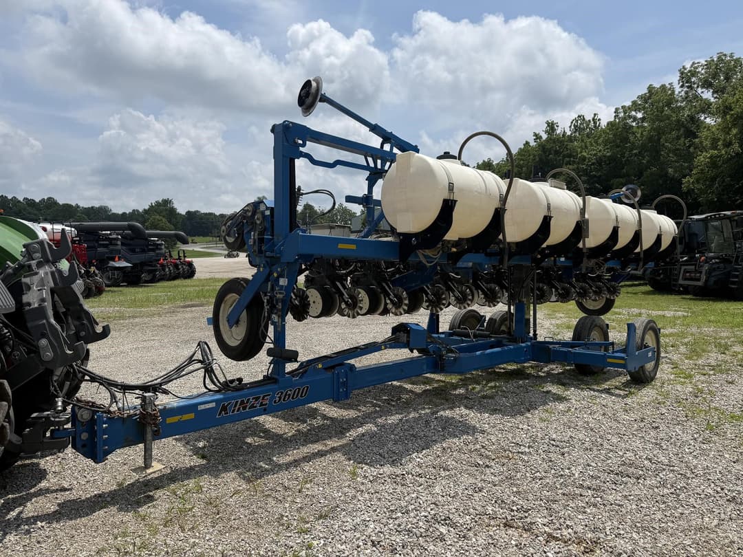 Image of Kinze 3600 Primary image