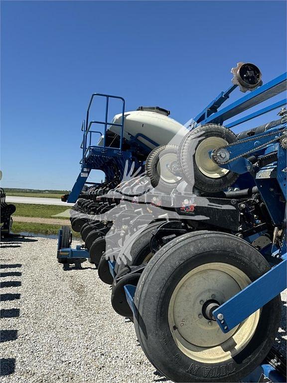 Image of Kinze 3600ASD equipment image 4