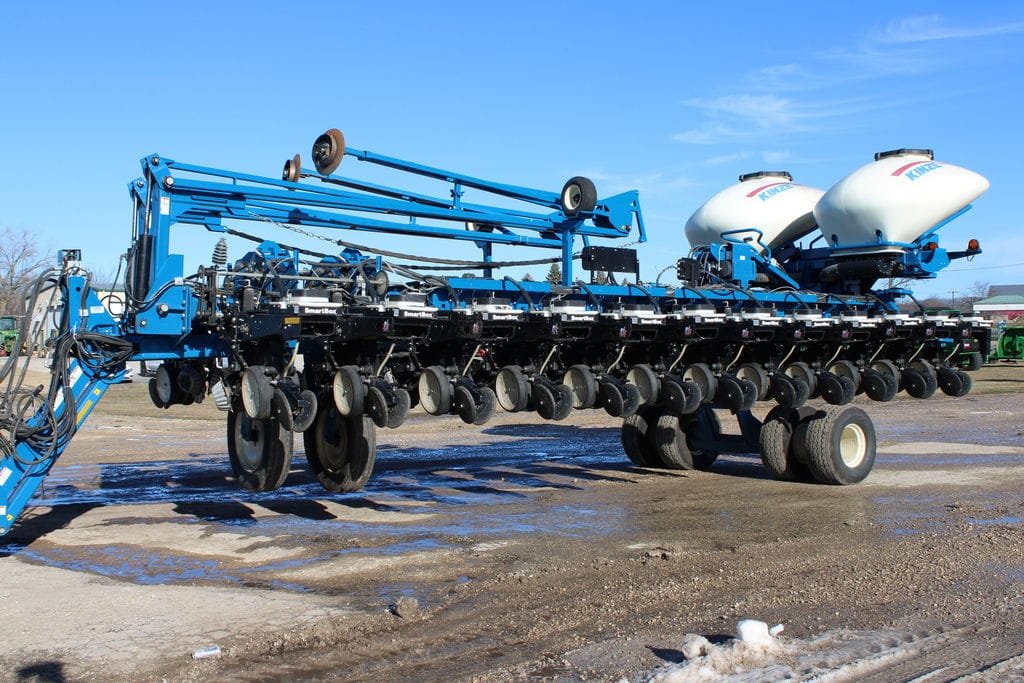 Main image Kinze 3700