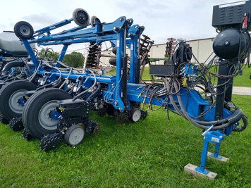 Main image Kinze 4900