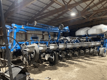 Main image Kinze 4900
