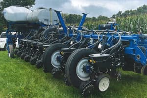 2014 Kinze 4900 Image