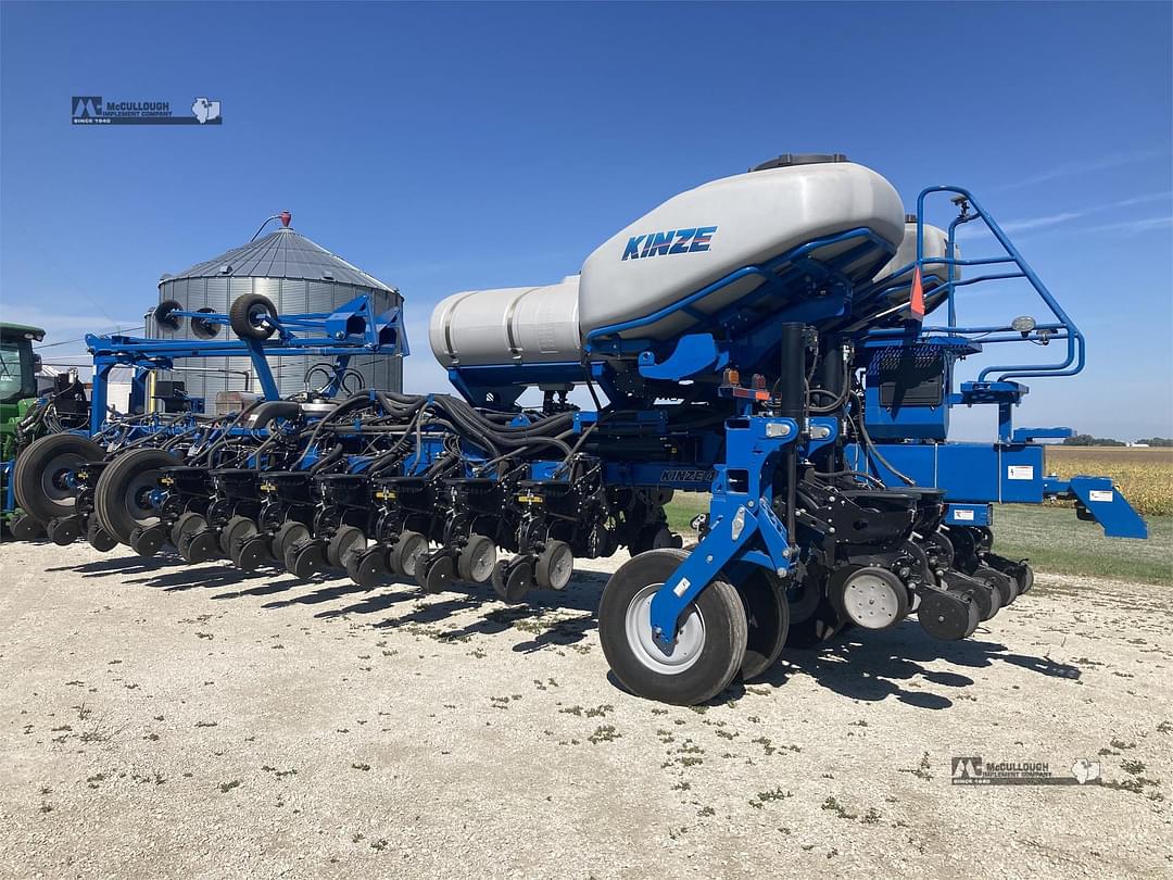 Image of Kinze 4900 Image 1