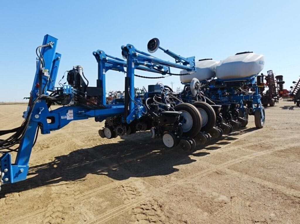 Image of Kinze 4900 Primary image