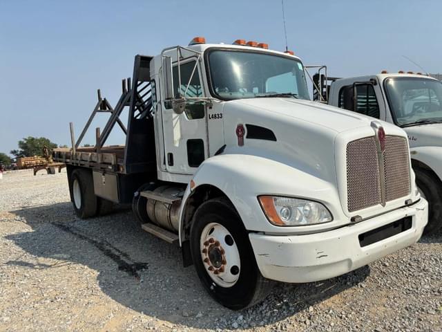 Image of Kenworth T370 equipment image 1
