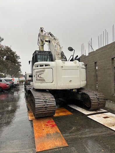 Image of Kobelco SK215SR equipment image 2