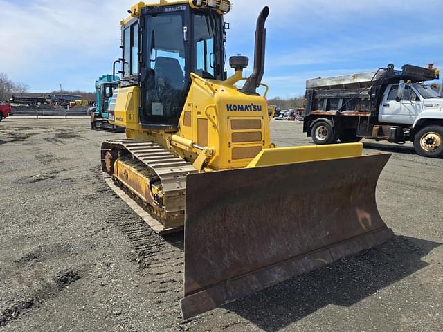 Image of Komatsu D39EX-23 equipment image 3
