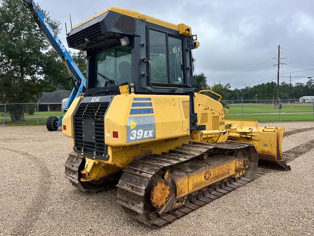 Image of Komatsu D39EX-23 equipment image 3