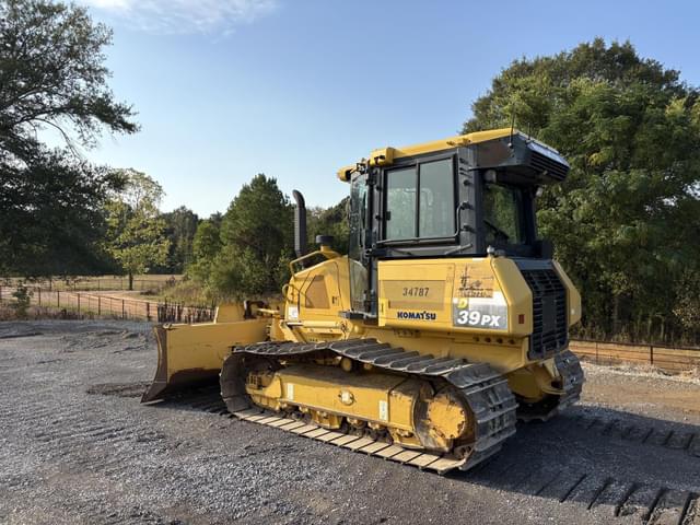 Image of Komatsu D39PX-23 equipment image 2