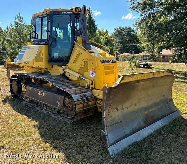 Image of Komatsu D61EX-23 equipment image 2