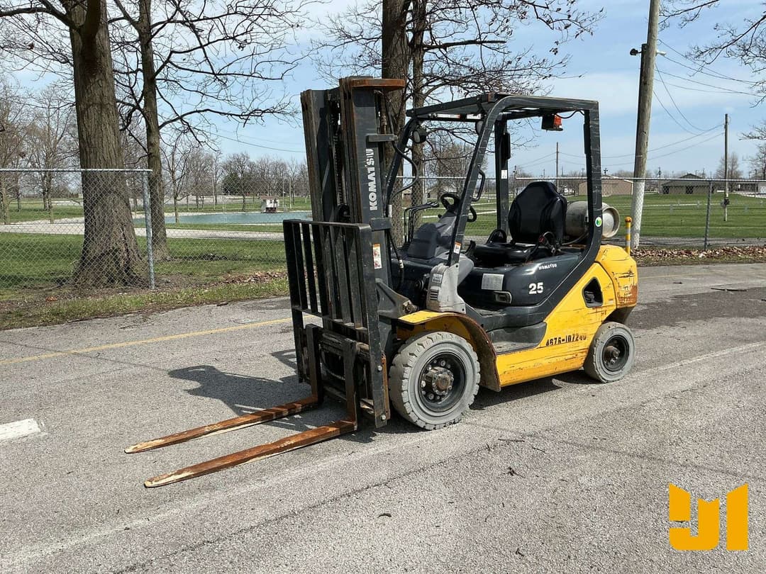 Image of Komatsu FG25T-16 Primary image