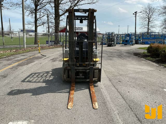 Image of Komatsu FG25T-16 equipment image 1