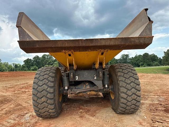 Image of Komatsu HM400-3 equipment image 3