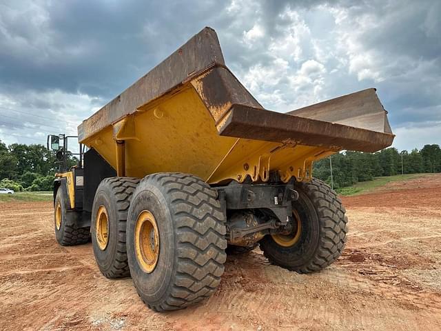 Image of Komatsu HM400-3 equipment image 2