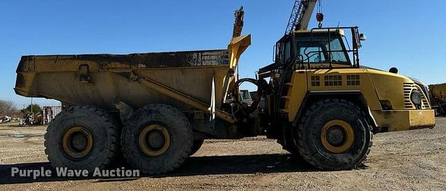 Image of Komatsu HM400-3 equipment image 3