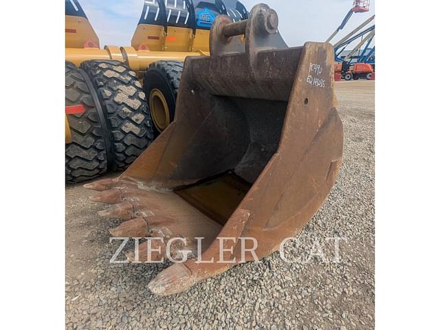 Image of Komatsu PC490LC-10 equipment image 1