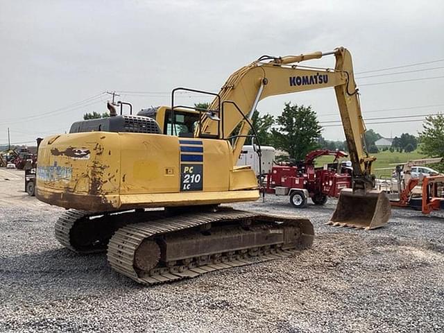 Image of Komatsu PC210LC-10 equipment image 4