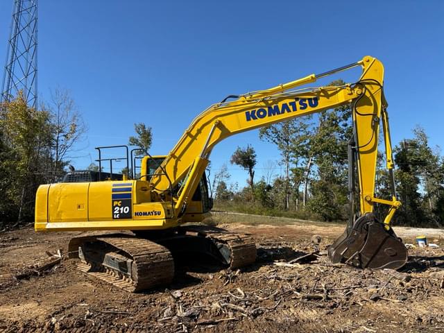 Image of Komatsu PC210LC-10 equipment image 2