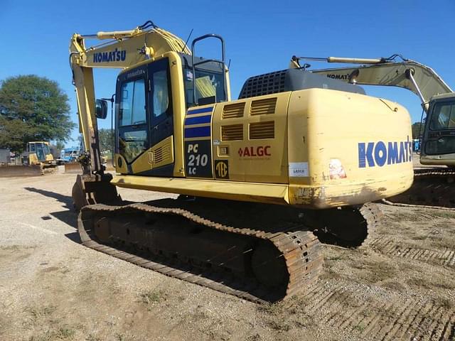 Image of Komatsu PC210LC-10 equipment image 4