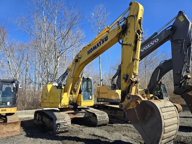 Image of Komatsu PC228USLC equipment image 1