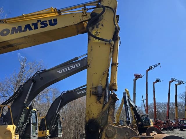 Image of Komatsu PC228USLC-10 equipment image 3