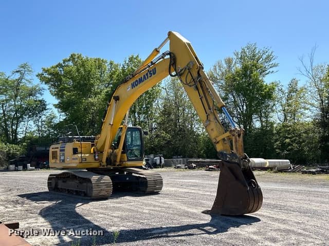 Image of Komatsu PC360LC-10 equipment image 2