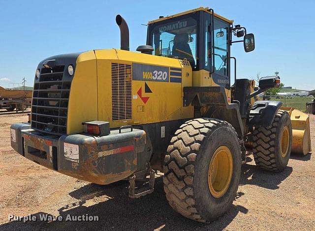 Image of Komatsu WA320-7 equipment image 4