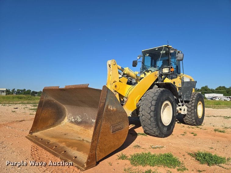 2014 Komatsu WA320-7 Equipment Image0