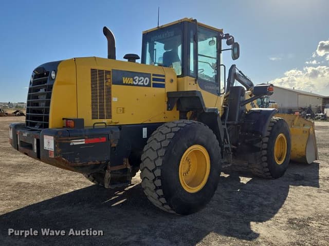 Image of Komatsu WA320-7 equipment image 4