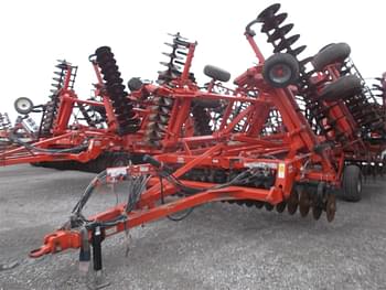 2014 Kuhn Krause Excelerator 8000 Equipment Image0