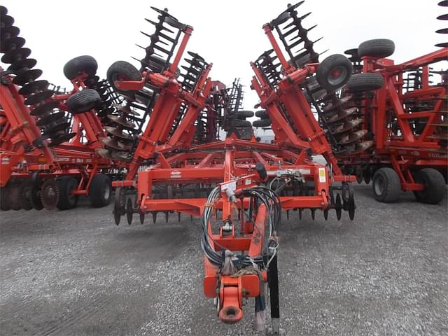 Image of Kuhn Krause Excelerator 8000 equipment image 1