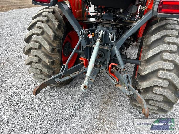Main image Kubota B2650 28