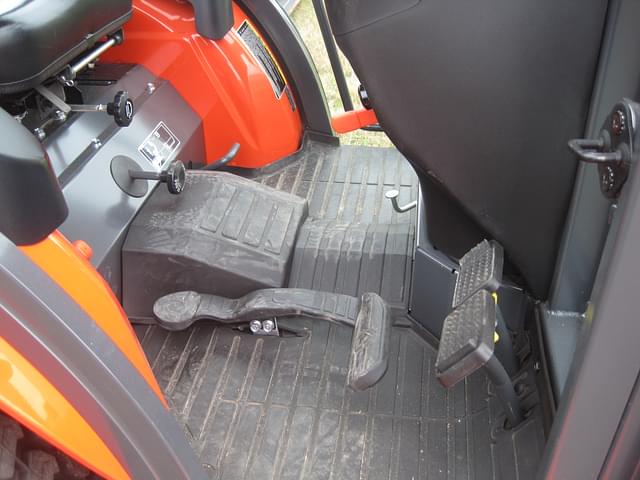 Image of Kubota B3000 equipment image 4