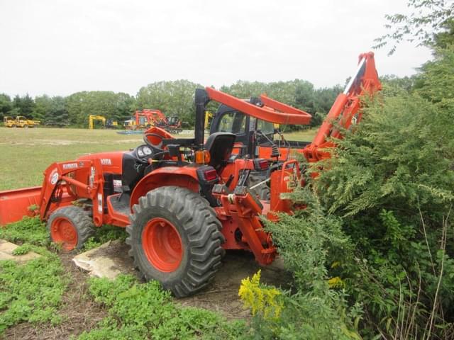 Image of Kubota B3200 equipment image 3