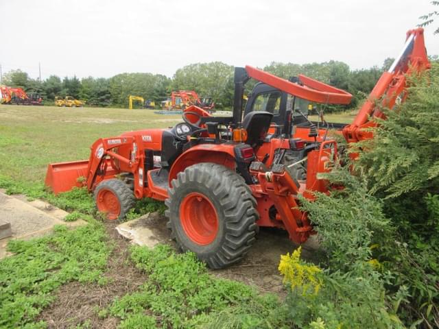 Image of Kubota B3200 equipment image 4