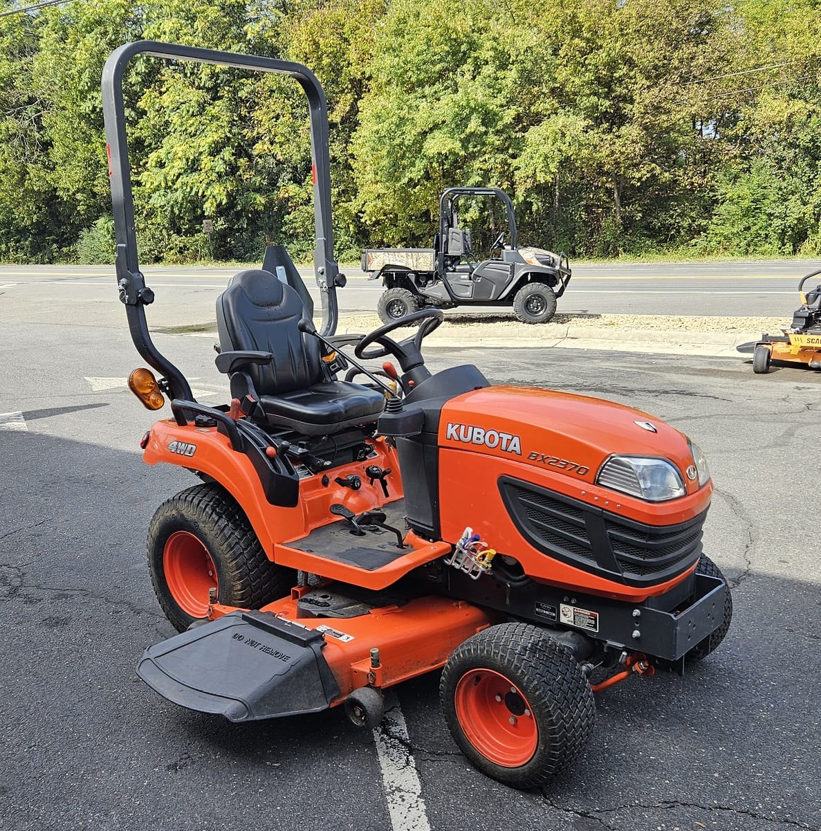 2014 Kubota BX2370 Equipment Image0