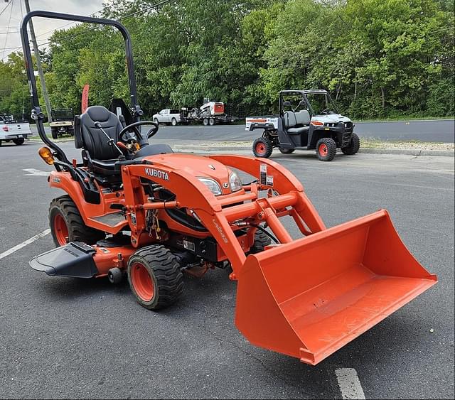 Image of Kubota BX2670 equipment image 3