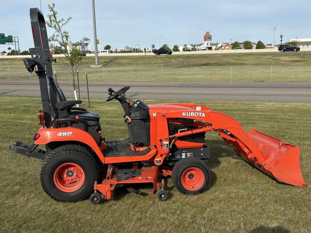 Image of Kubota BX2670 equipment image 4