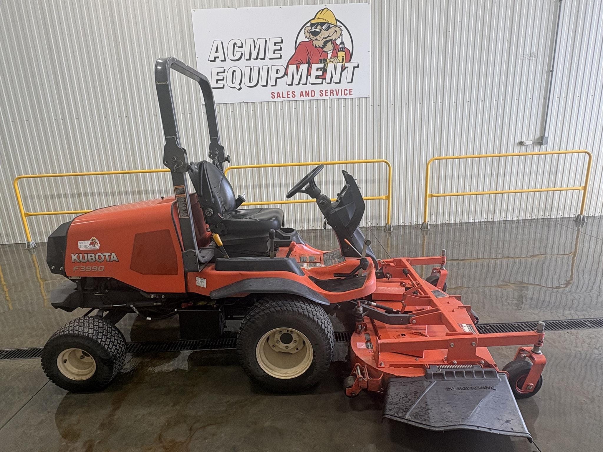 2014 Kubota F3990 Equipment Image0